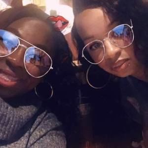 Meet your Posher, Latoya